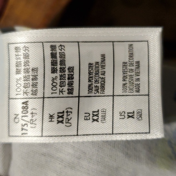 Disneyland 2020 Character Tee Shirt Size XL - Picture 4 of 5